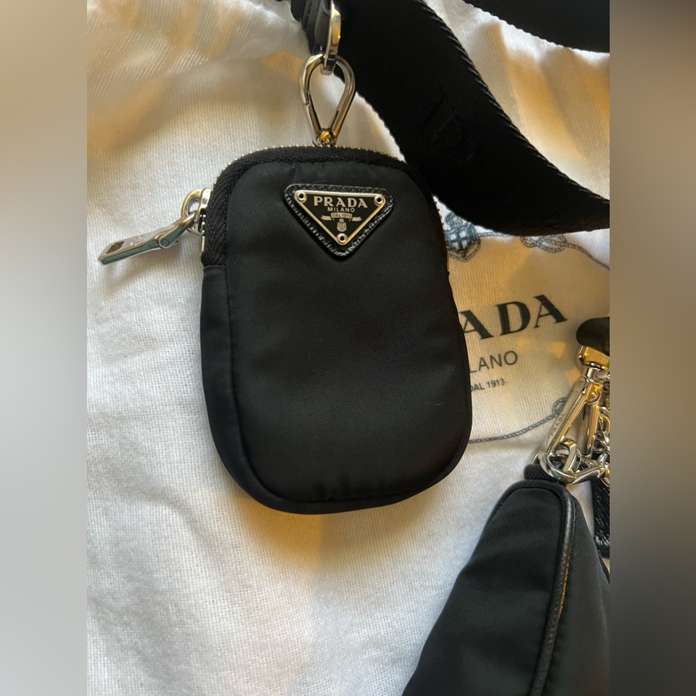 PRADA Re-Edition 2005 Re-Nylon Bag - Picture 3 of 8